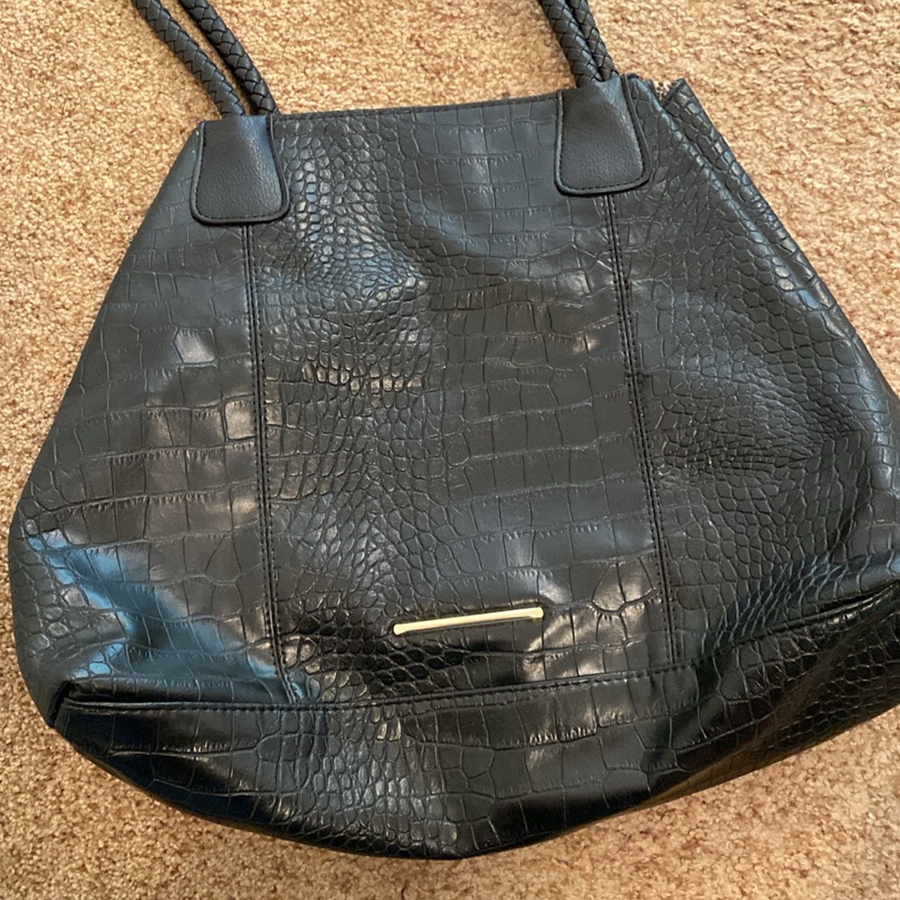 Black Croc-Embossed Tote Bag - Picture 2 of 7